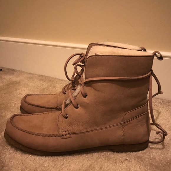 Never before worn winter over ankle boots - Picture 6 of 6